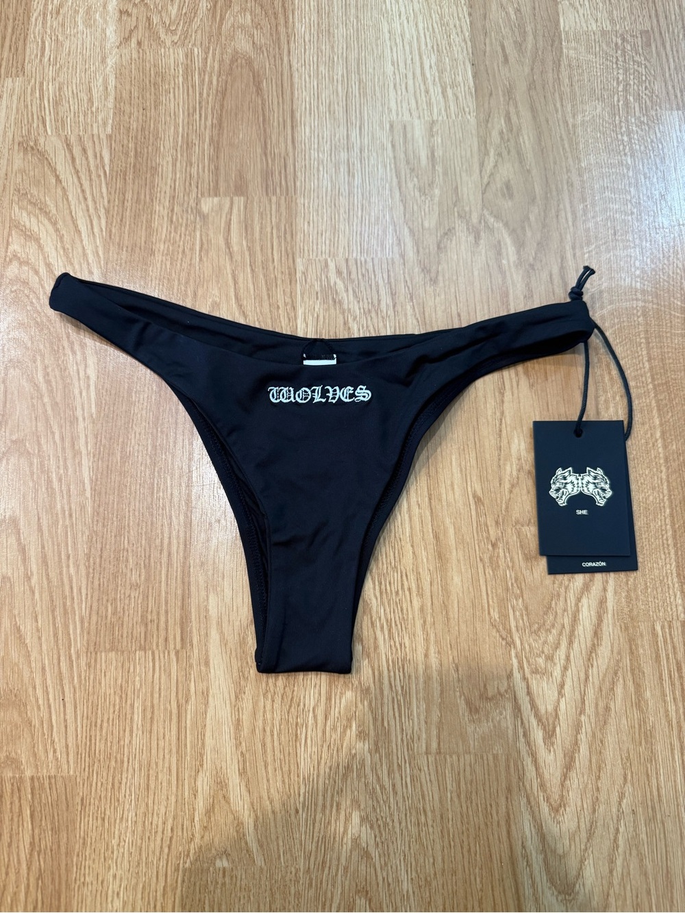 NWT Darc Sport Chopper Nikita Bikini Bottom Black Medium Wolves